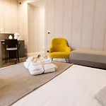 Palazzo Perrotta 4*