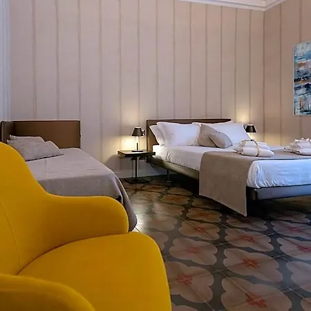 לינה וארוחת בוקר Palazzo Perrotta 4*