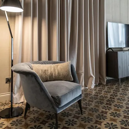 Palazzo Perrotta 4*